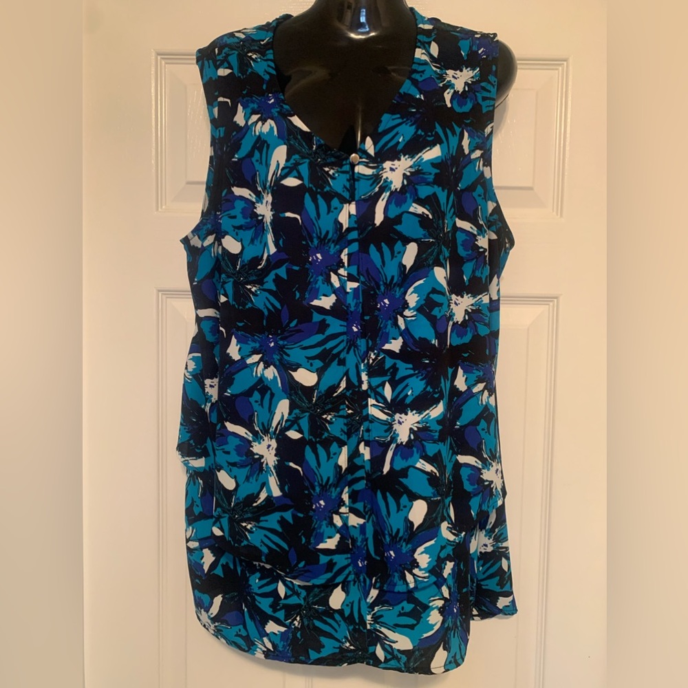 FINAL PRICE  Ricki’s Layered Sleeveless Top